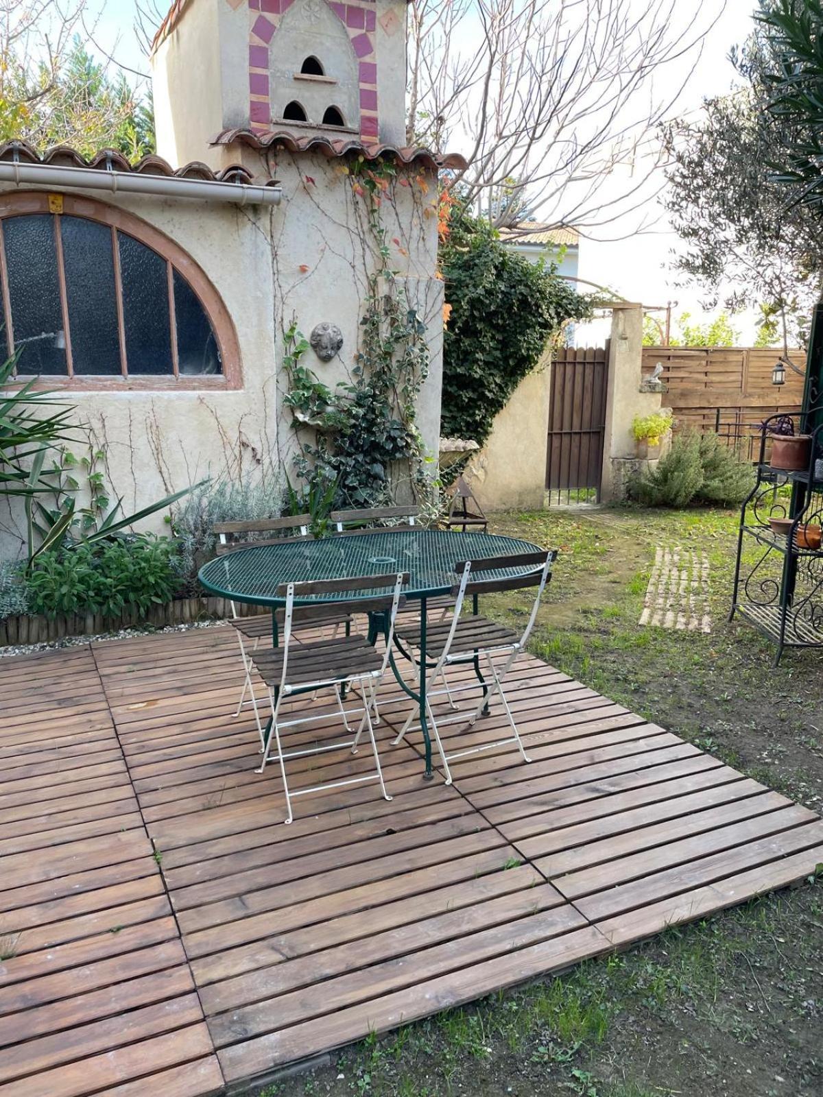 Appartement De Plain-Pied Avec Jardin 아비뇽 외부 사진